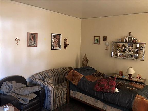 3rd image of 712 Ludwick St