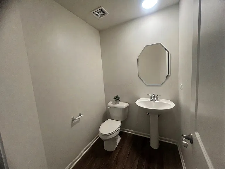 285 Lakeshore Dr — Photo 14