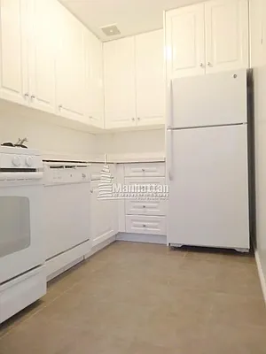 Rented by Manhattan Connection | media 18