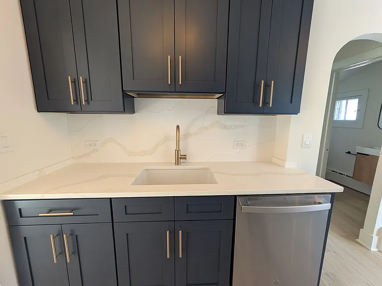 1516 Lee St — Photo 34