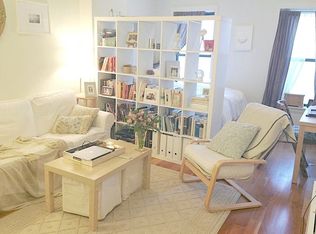 61A 7th Ave #4B, Brooklyn, NY 11217