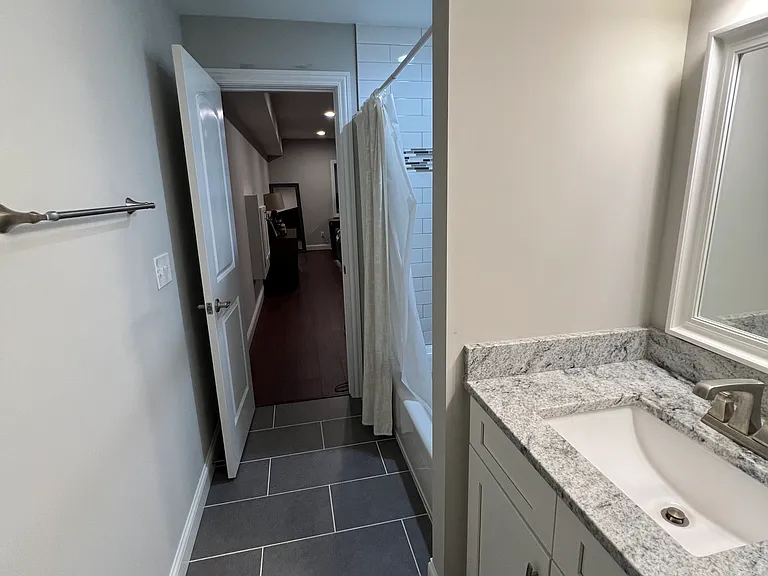 782 Bruck St — Photo 15
