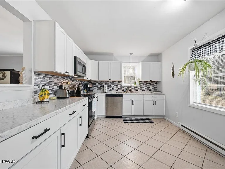 175 Oak Hill Rd — Photo 12