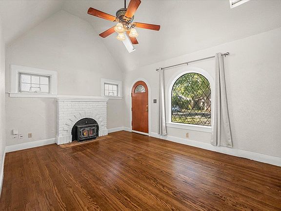4th image of 3723 E Pacific Ave