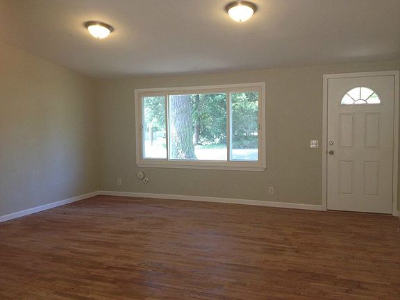 5th image of 20434 14th Ave S