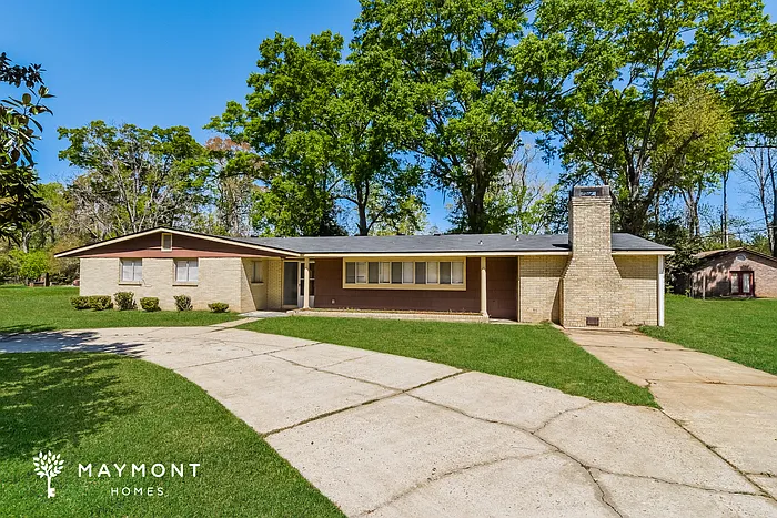 3 bed, 2.5 bath, 1800 sqft, $1,795 — Photo 3