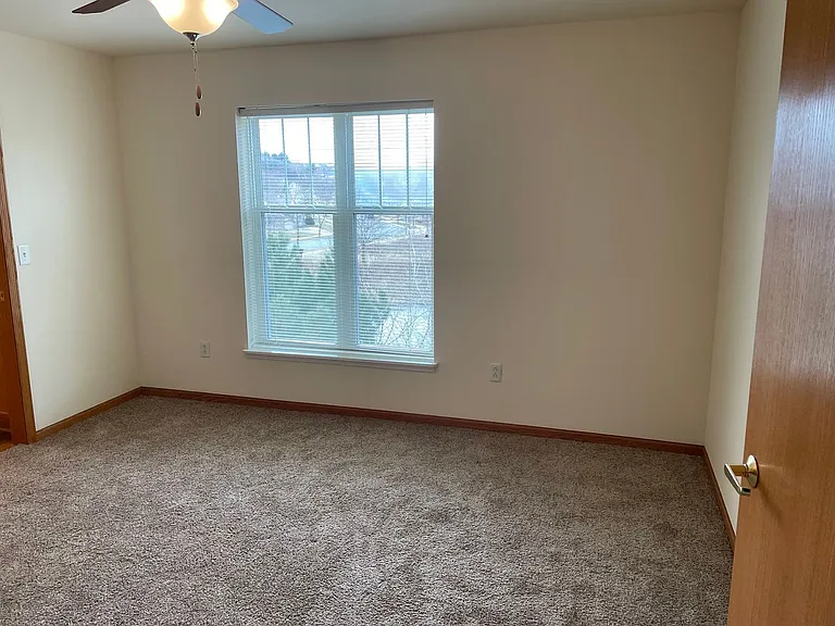 Door Creek Apartments — Photo 35