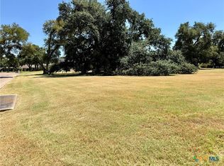 209 Twelve Oaks Dr, Temple, TX 76504