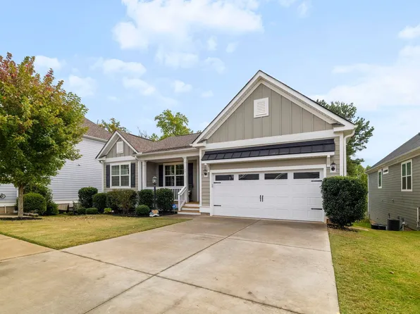 29 Novelty Dr, Greer, SC 29651