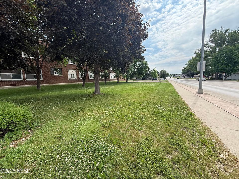 2nd image of 307 S 5th St