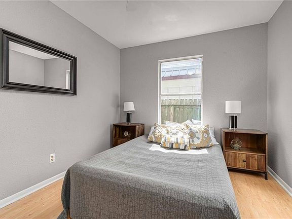 5th image of 8311 Bowling Green Dr #1