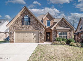 1634 Sugarfield Ln, Knoxville, TN 37932