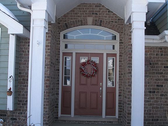 Grand inviting entryway 