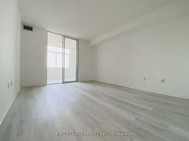 88 Alton Towers Cir #1101 — Photo 10