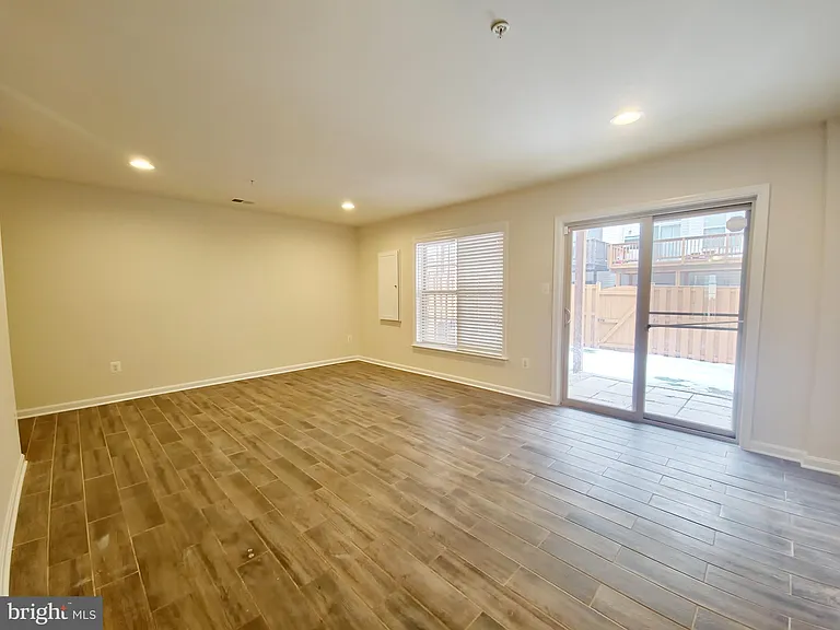 4705 Verdana Loop — Photo 3