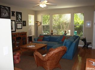 9542 E Park Dr, Elk Grove, CA 95624