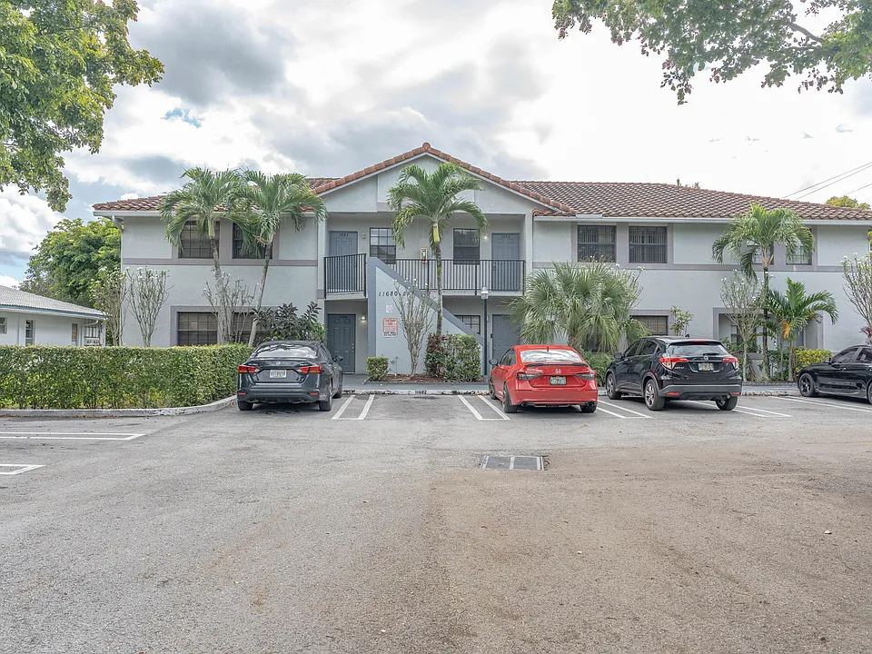 39 NW 11680 11688 Northwest St