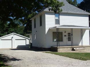 301 E Central St, Farmington, IL 61531