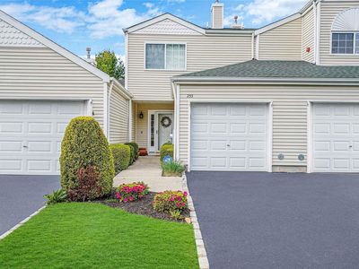 233 Barn Swallow Court #233, Manorville, NY, 11949