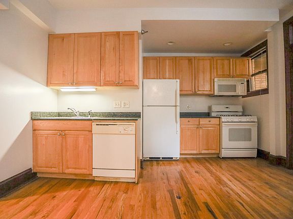 5th image of 3704 N Sheffield Ave #1