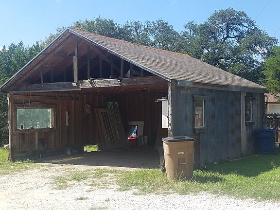 2nd image of 121 Waring Knoll Dr