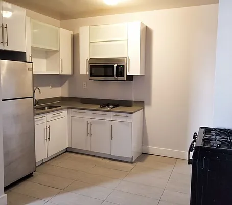 Rented by G2 Realty Group LLC | media 9