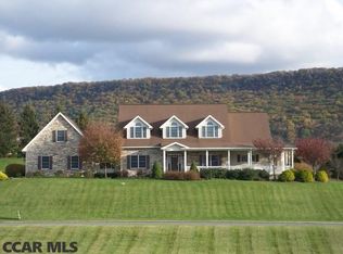 672 Rosslyn Rd, Boalsburg, PA 16827