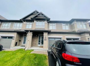 785 Cairn Cres, Ottawa, ON K1W0P7