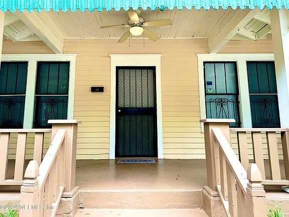 3rd image of 522 W 19TH Street