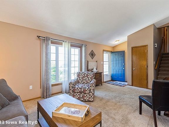 3rd image of 5409 NW 91st St