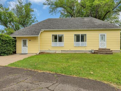 537 Walnut St S, Mora, MN, 55051