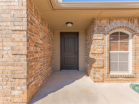 4th image of 3313 Ashton Dr