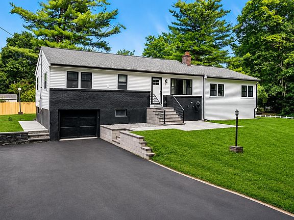 3rd image of 11 Hanson Avenue