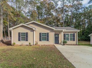 7133 Pineview Dr SW, Covington, GA 30014