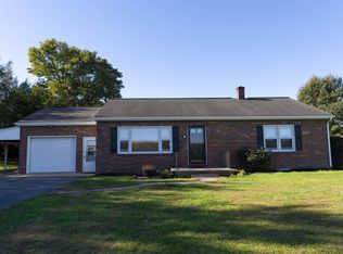 1988 W Main St, Ephrata, PA 17522