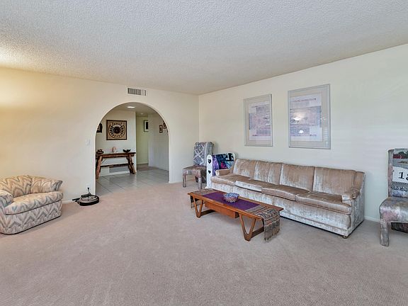 3rd image of 219 E Carol Ann Way