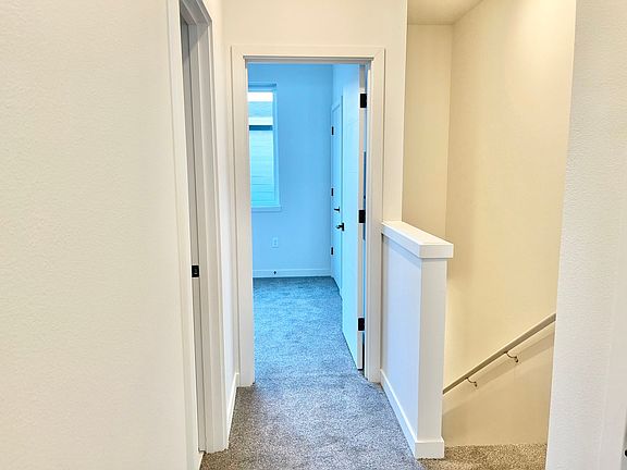 5th image of 7551 N Drummond Ave #7557