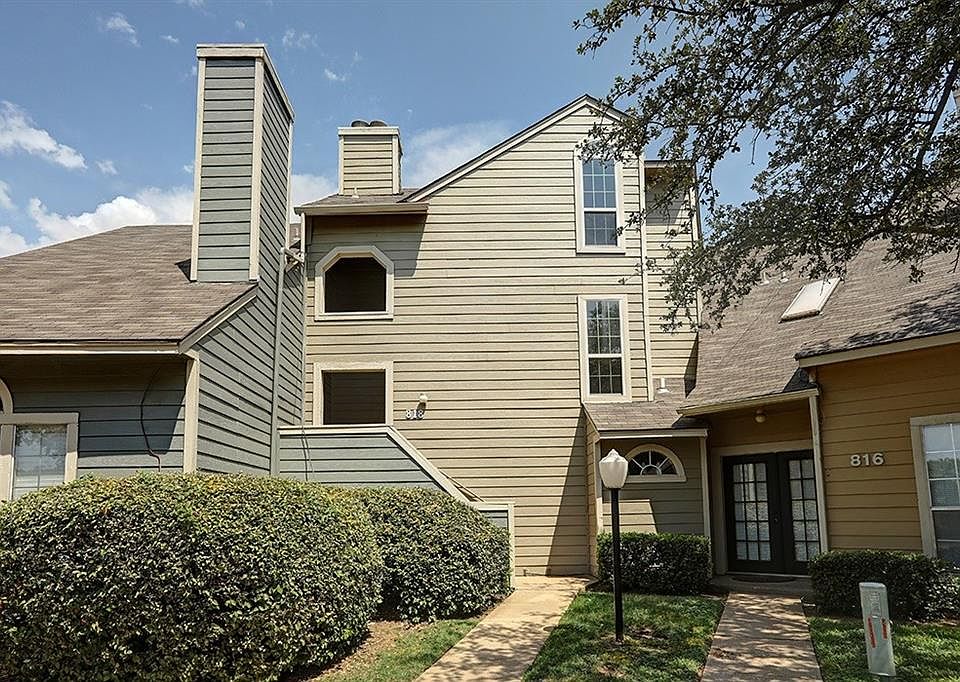 1st image of 818 Ventura Park