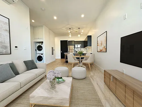 720 Park Ave #65MN Photo 1