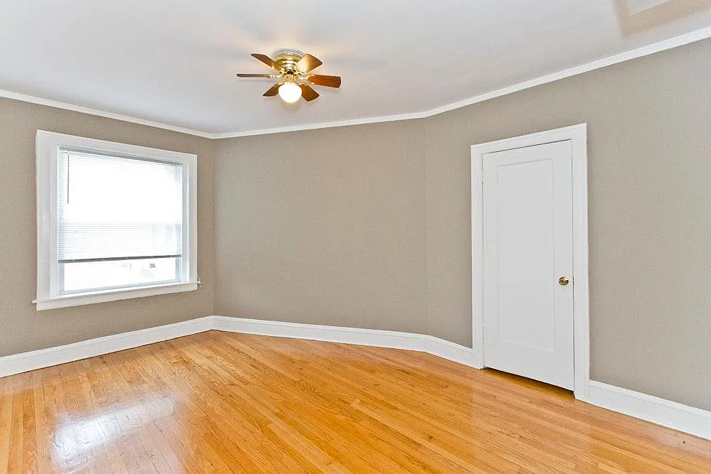2 bed, 1000 sqft, $1,745 — Photo 4