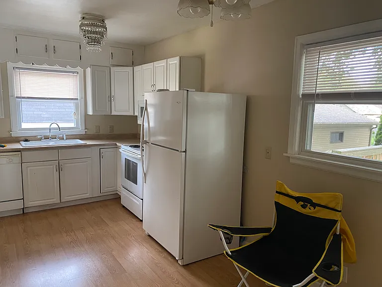 729 Jones St — Photo 5