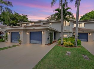 624 N Deer Creek North Shore Dr, Deerfield Beach, FL 33442