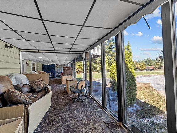 4th image of 419 Airport Blvd #1