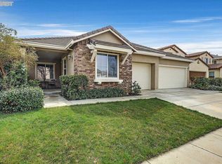1526 Azalea Dr, Patterson, CA 95363