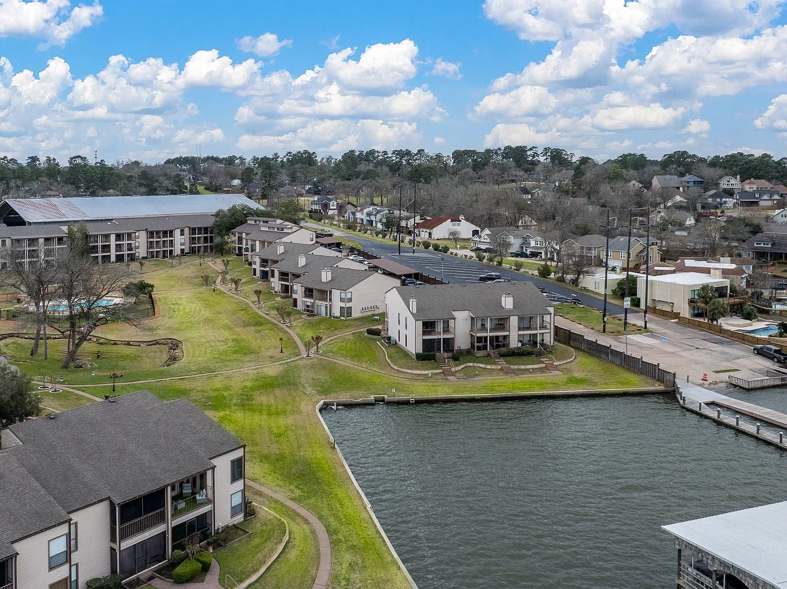2 bed, 2.0 bath, 1074 sqft, $1,750 — Photo 1