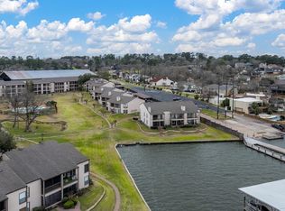 203 Lakeview Ter #B, Montgomery, TX 77356