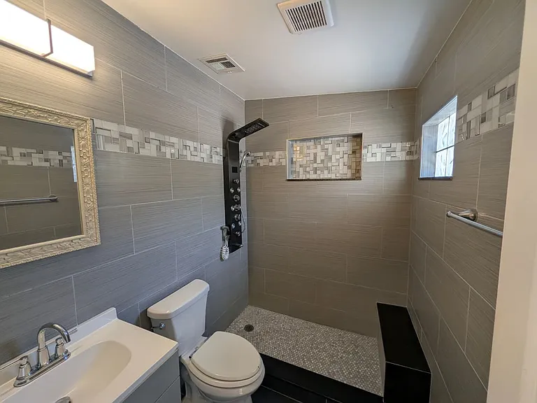 1629 NW 5th Ave — Photo 25