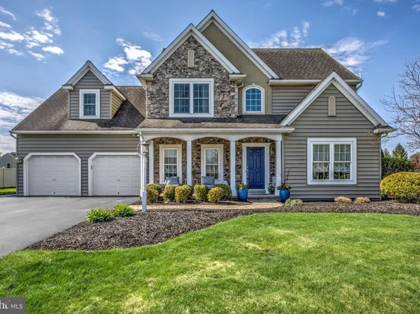 1414 Earl Ave, East Earl, PA 17519