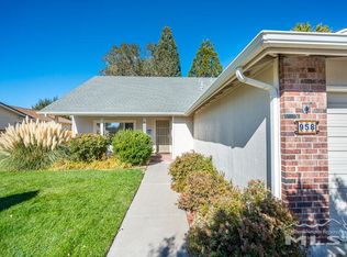 958 Pinewood Dr, Sparks, NV
