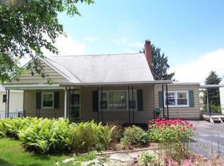 134 Clover Rd, State College, PA 16801